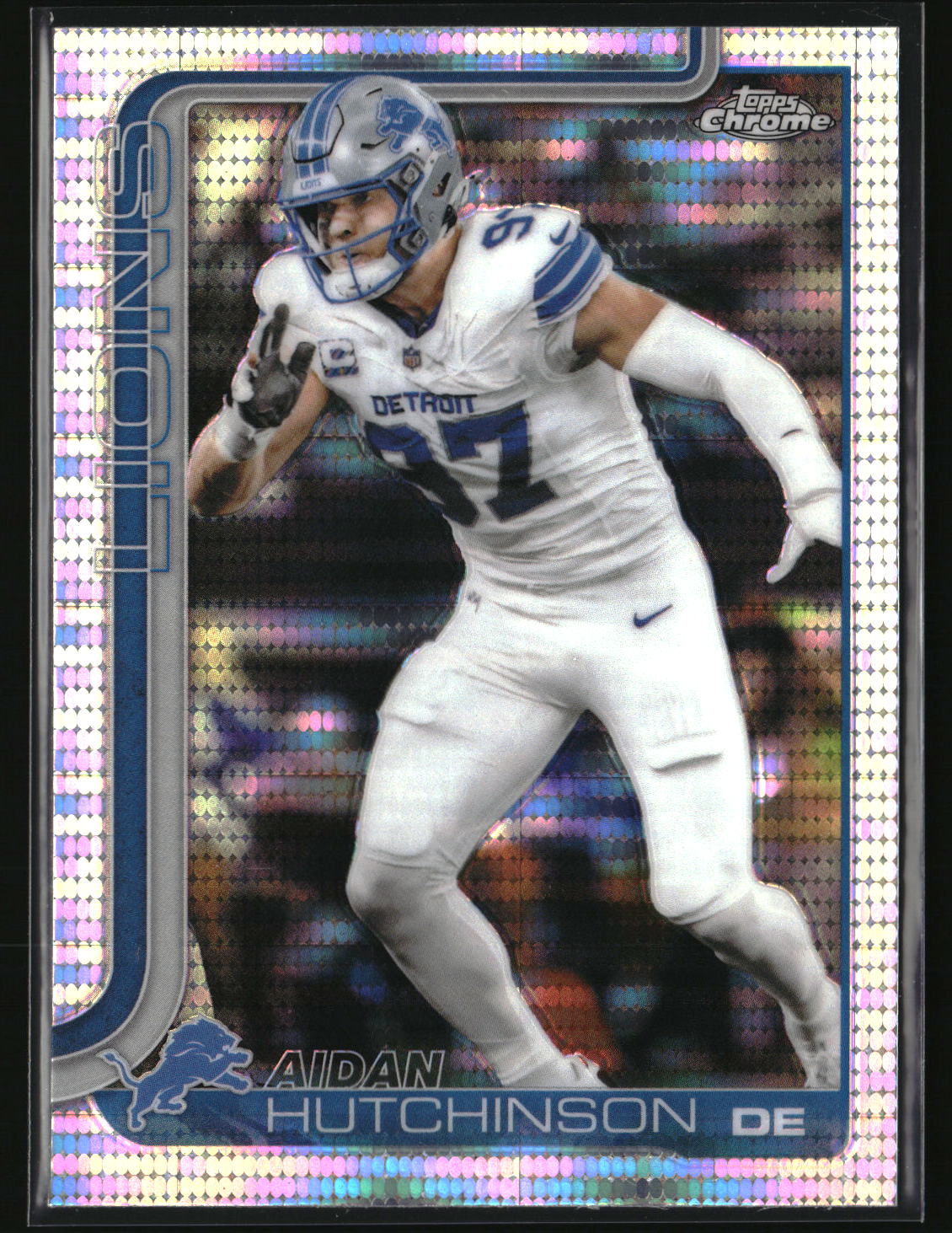 Aidan Hutchinson 2025 Topps Chrome Pulsar Refractor #104