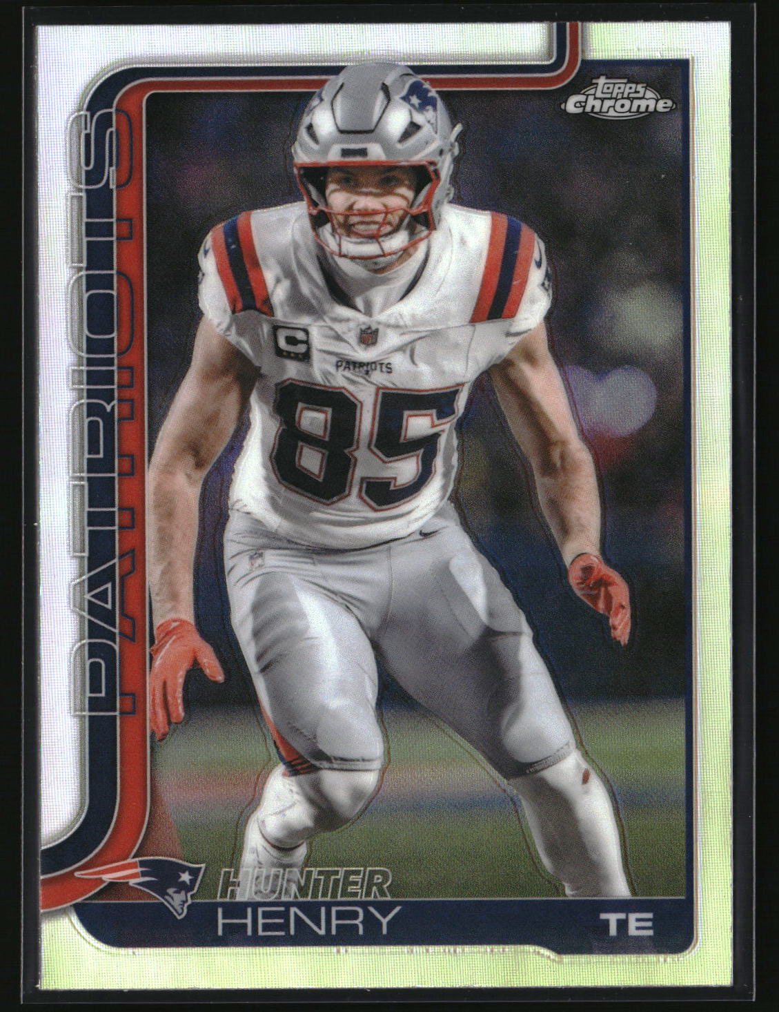 Hunter Henry 2025 Topps Chrome - Topps Refractor #209