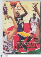 Load image into Gallery viewer, Kobe Bryant 1997-98 Fleer #50