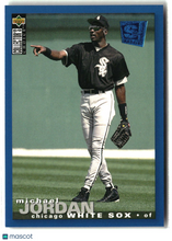 Load image into Gallery viewer, Michael Jordan 1995 Collector's Choice SE #238