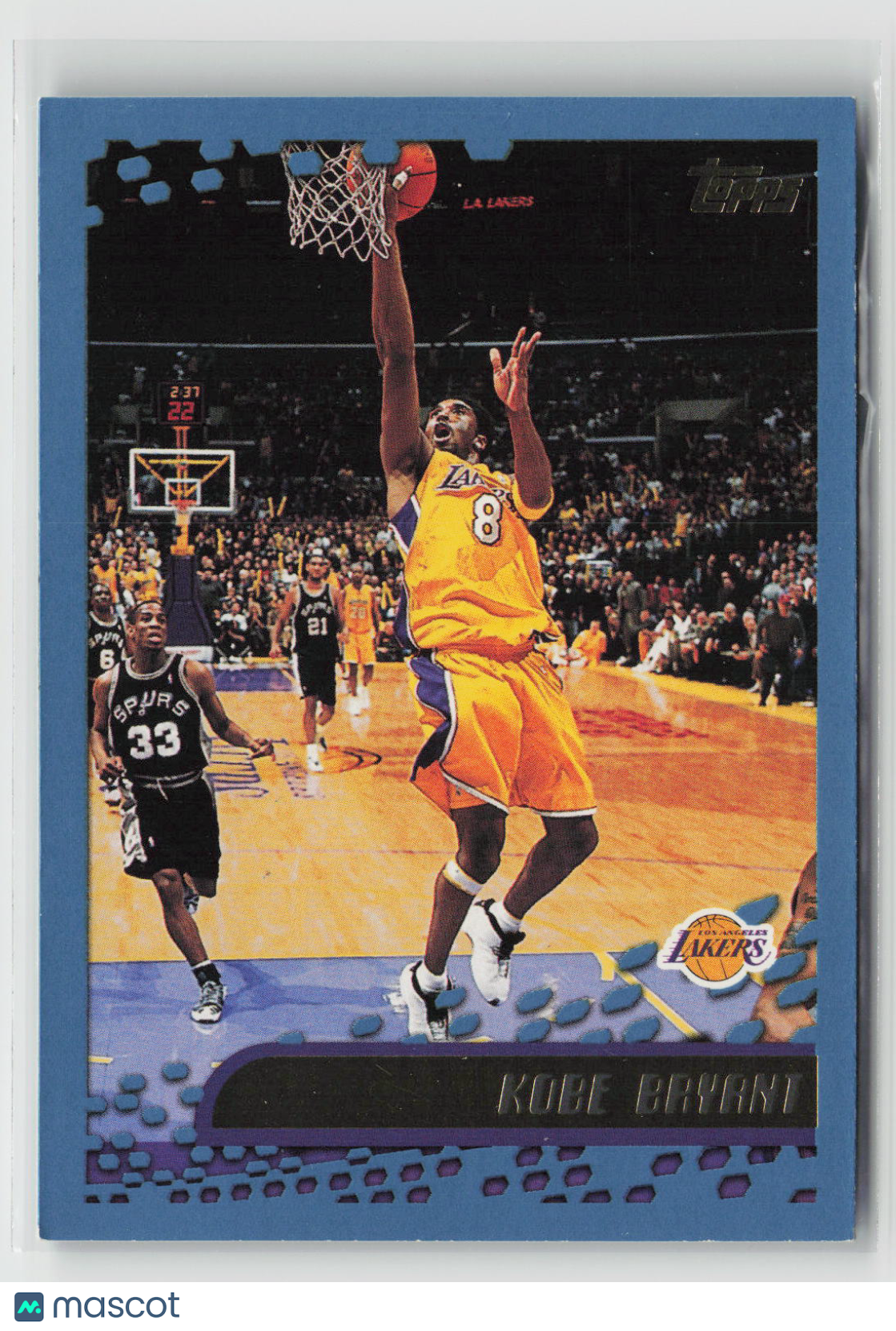 Kobe Bryant 2001-02 Topps #50