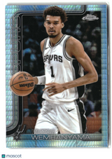 Victor Wembanyama 2025 Topps Chrome Prism Refractor #221