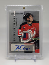 Load image into Gallery viewer, Zach Parise 2006 Fleer Prized Prospects Jersey Auto 249 #097/349  S4965
