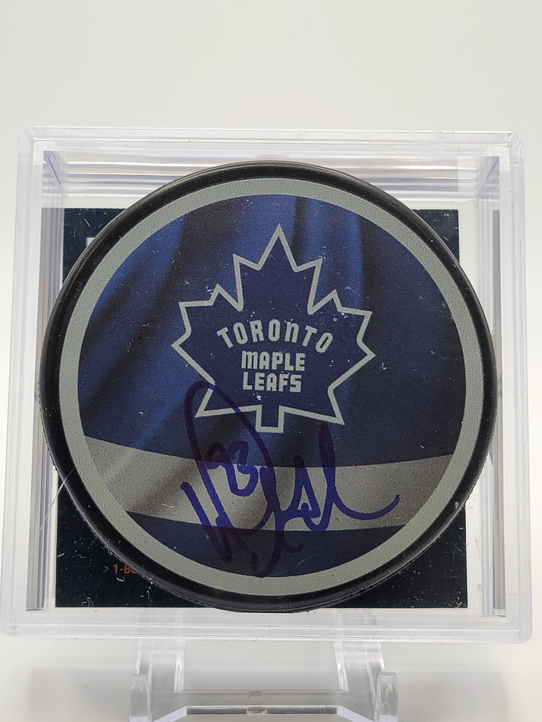 Doug Gilmour Autographed Puck Dave and Adams Authenticated 