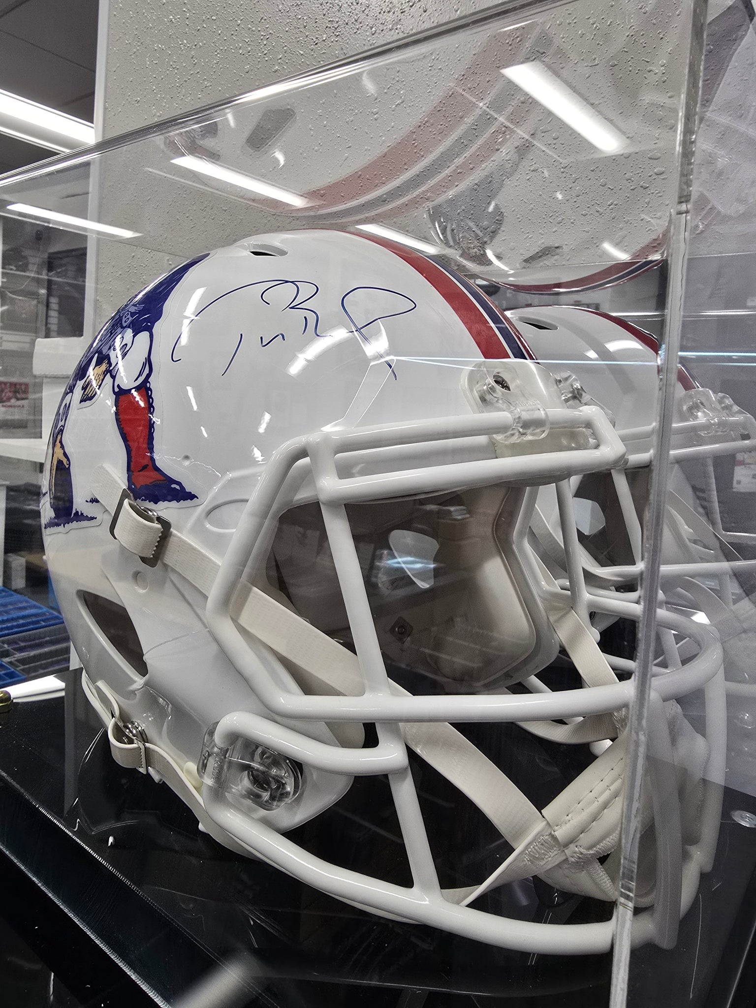Casque authentique Riddell Rave Speed Flex autographié par Tom Brady des New England Patriots Casque authentique Riddell Rave Speed Flex autographié par Tom Brady des New England Patriots