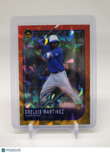 Load image into Gallery viewer, Orelvis Martinez 2022 Super Glow Autograph #OM-3 /10
