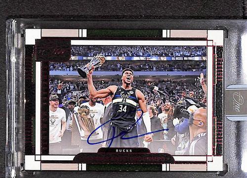 Giannis Antetokounmpo 2023-24 Timeless Moments Autographs Red /25 #TMA-GIA