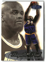 Shaquille O'Neal 1998-99 Flair Showcase #7