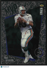 Dan Marino 1996 Collector's Choice MVPs #M25
