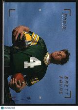 Brett Favre 1997 Topps Gallery Photo Gallery #PG3