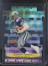 Load image into Gallery viewer, Emmit smith 1999 topps stadium club luminescent die cut #t2b
